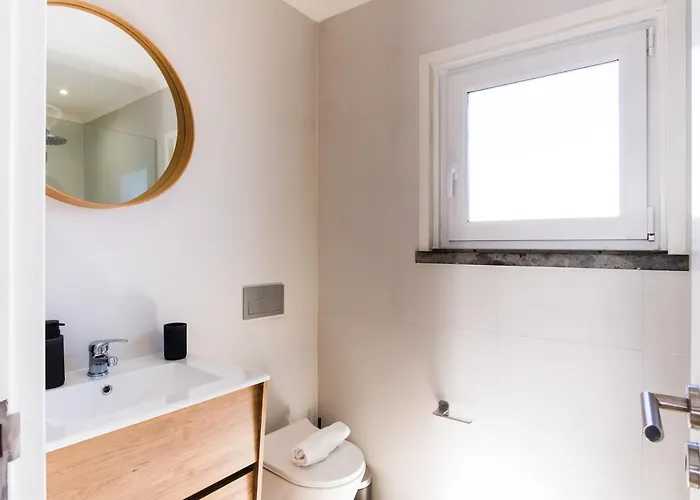 Casa Do Gato Sete Riscas * Sobral (Leiria)